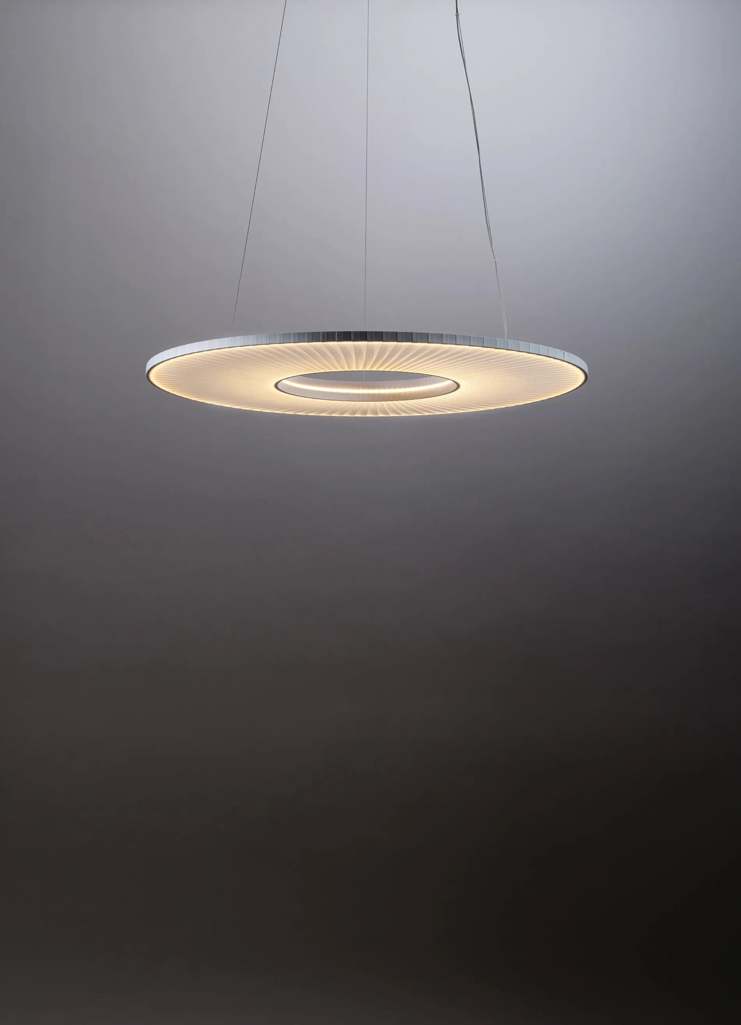 Подвесной светильник Iris Pendant Horizontal 60 DCW éditions