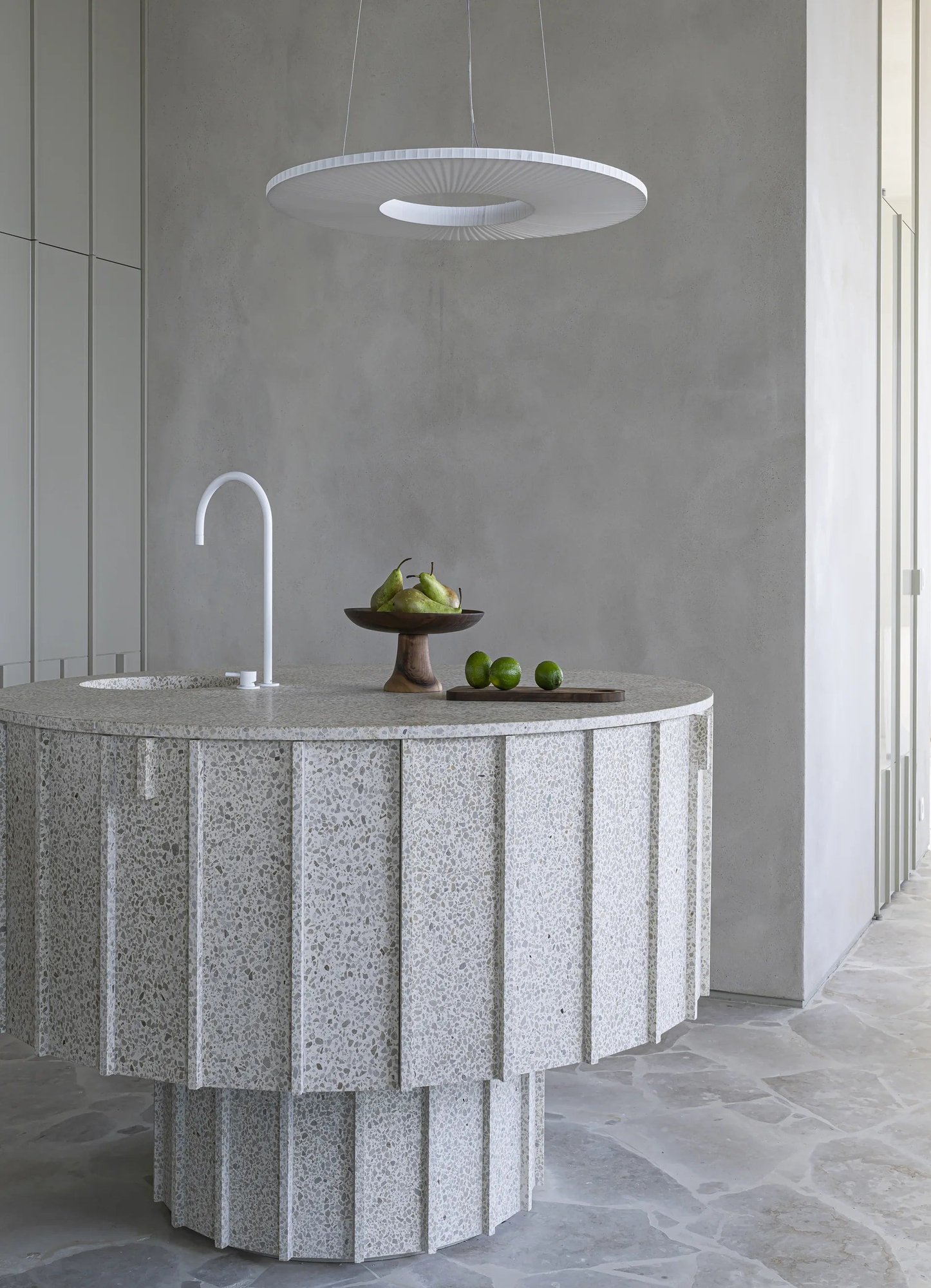 Подвесной светильник Iris Pendant Horizontal 80 DCW éditions