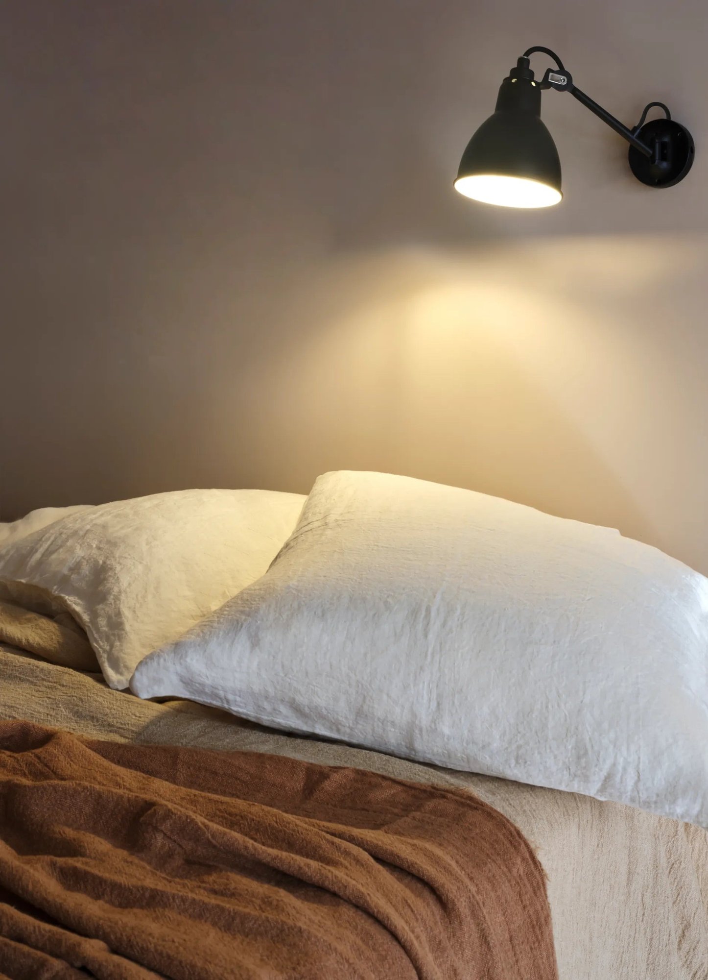 Настенный светильник Lampe Gras N°104 DCW éditions